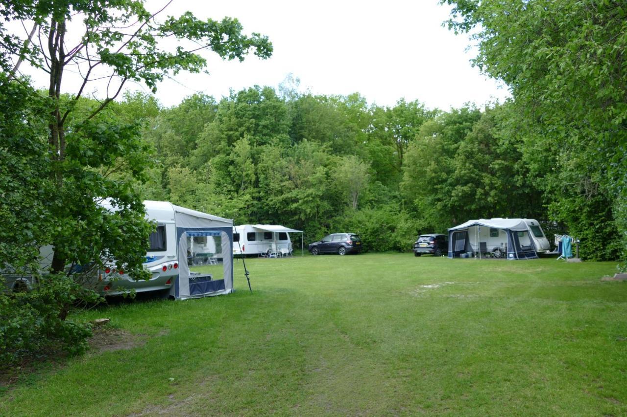 Alkenhaer Lege Kampeerplaats Met Prive Sanitair Parque de Campismo